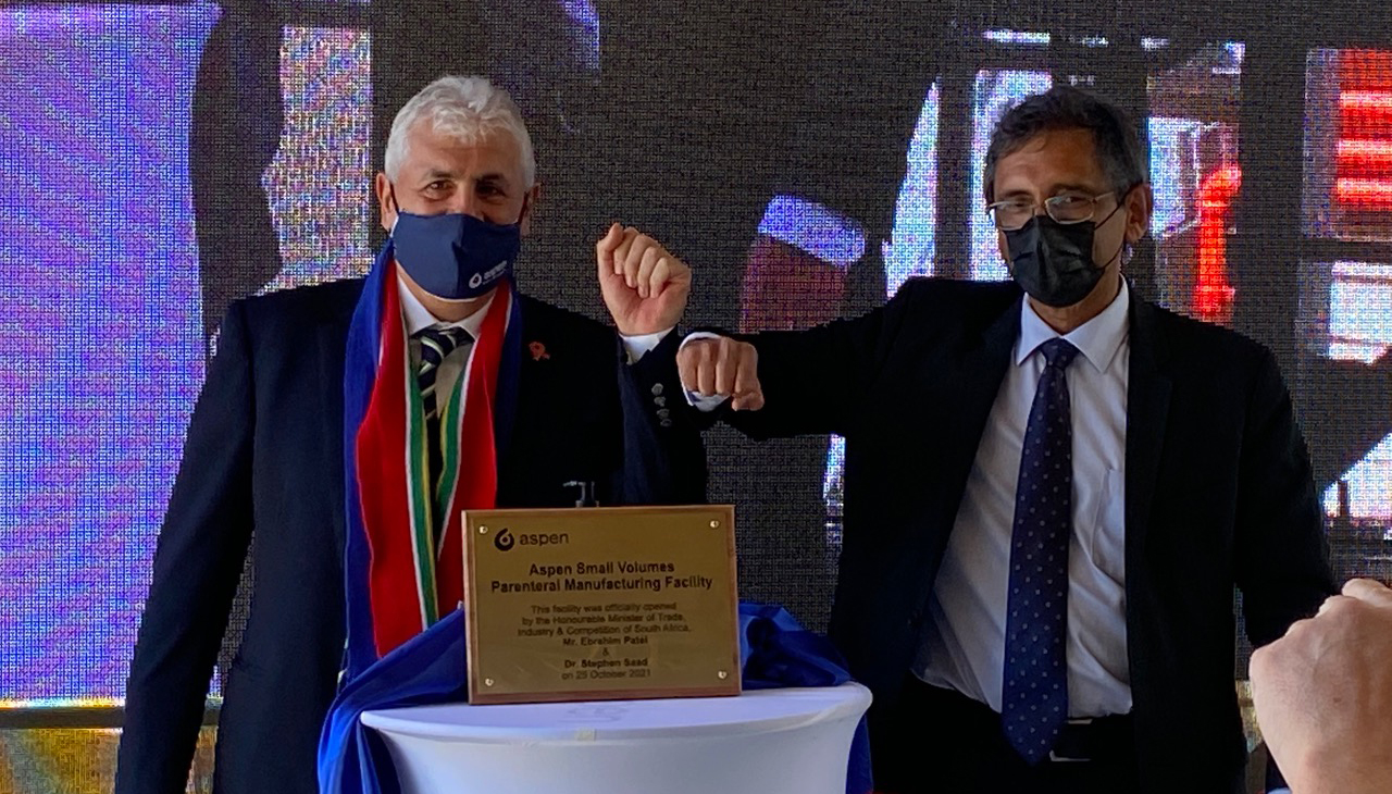 Stephen Saad, Aspen Group Chief Executive (left) and Honorable Minister of Trade, Industry and Competition, Mr Ebrahim Patel at the unveiling of Aspen's general anaesthetics manufacturing line in Gqeberha, South Africa