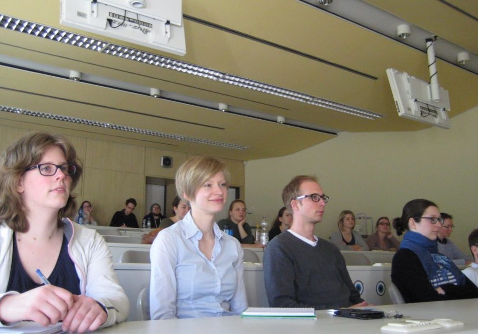 Uni campaign attracts top talent Uni campaign attracts top talent